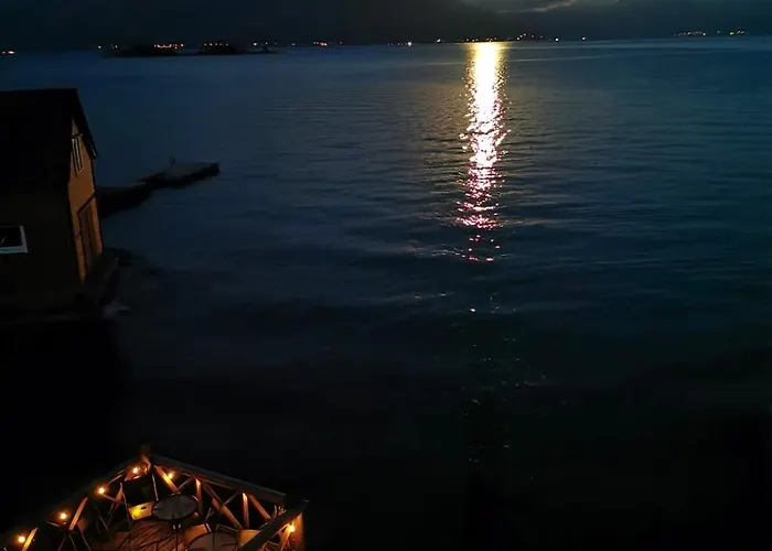 Fjordside Boathouse Hardanger Kvam (Hordaland)
