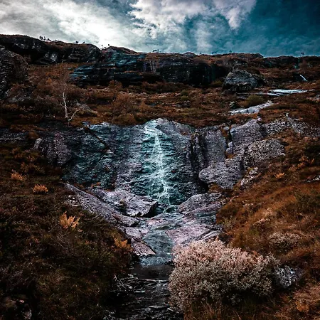 Tatil Evi Fjordside Boathouse Hardanger